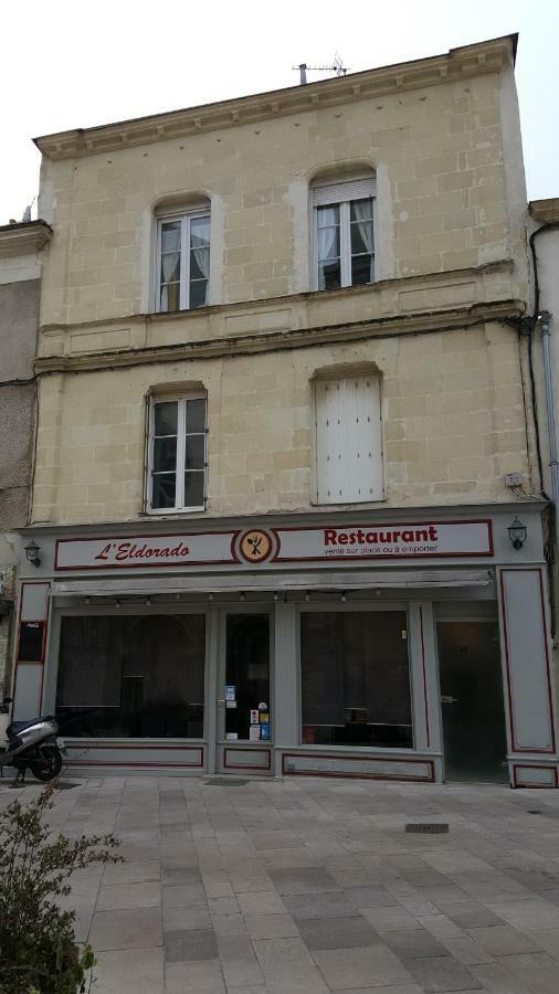 תוארס Grand Appartement Chaleureux מראה חיצוני תמונה